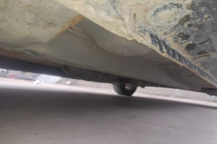 Used CHANGAN Eado 2013 1.6L Manual Elite Model China IV Standard Chassis Front Left