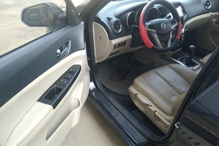 Used CHANGAN Eado 2013 1.6L Manual Elite Model China IV Standard Driver Seat