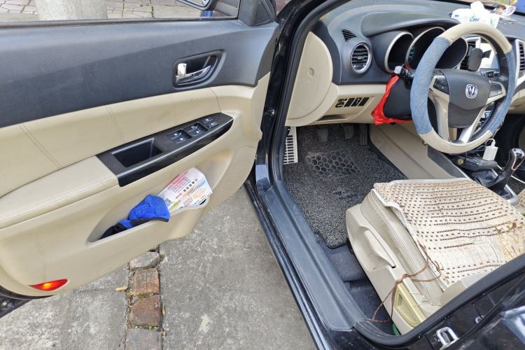 Used CHANGAN Eado 2013 1.6L Manual Luxury Model China V Standard Driver Seat
