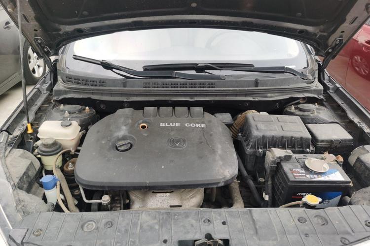 Used CHANGAN Eado 2013 1.6L Manual Luxury Model China V Standard Engine Bay