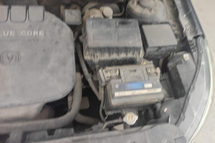 Used CHANGAN Eado 2013 1.6L Manual Elite Model China IV Standard Engine Bay Left