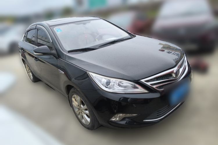 Used CHANGAN Eado 2013 1.6L Manual Luxury Model China V Standard Front Right 45 Deg