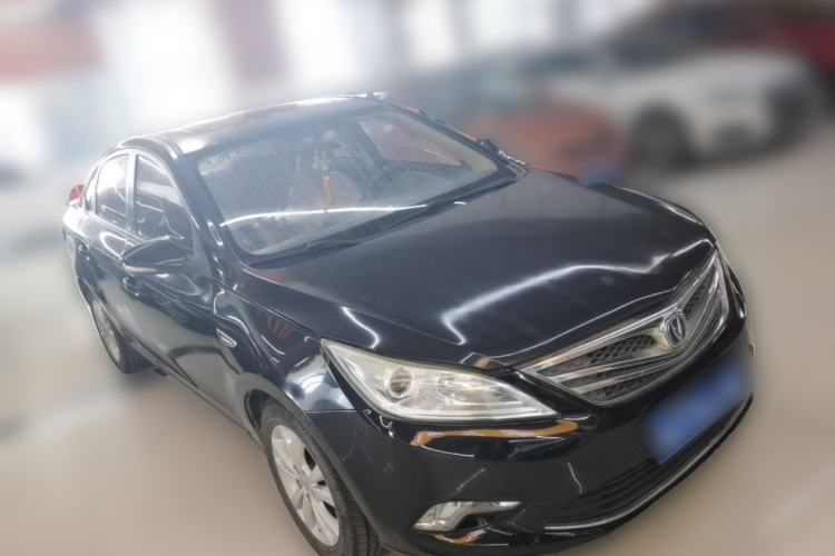 Used CHANGAN Eado 2013 1.6L Manual Luxury Model China V Standard Front Right 45 Deg