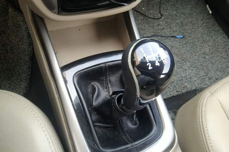 Used CHANGAN Eado 2013 1.6L Manual Elite Model China IV Standard Gear Lever