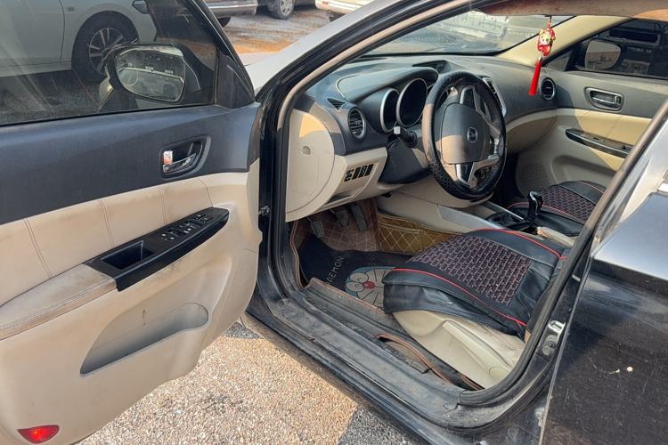 Used CHANGAN Eado 2013 1.6L Manual Luxury Model China V Standard Interior 2