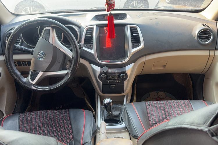 Used CHANGAN Eado 2013 1.6L Manual Luxury Model China V Standard Interior 3