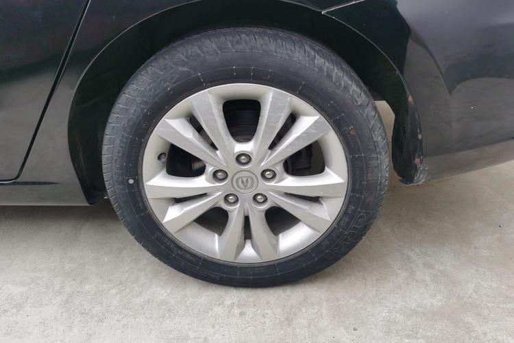 Used CHANGAN Eado 2013 1.6L Manual Luxury Model China V Standard Left Rear Wheel Hub