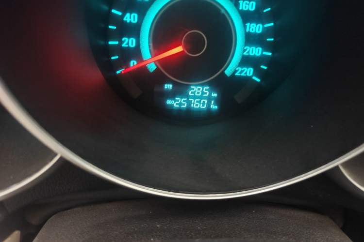 Used CHANGAN Eado 2013 1.6L Manual Elite Model China IV Standard Odometer Close Up