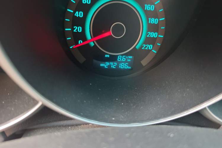 Used CHANGAN Eado 2013 1.6L Manual Luxury Model China V Standard Odometer Close Up
