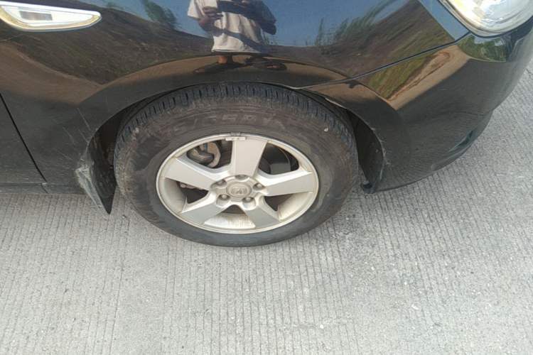 Used CHANGAN Eado 2013 1.6L Manual Elite Model China IV Standard Right Front Wheel Hub