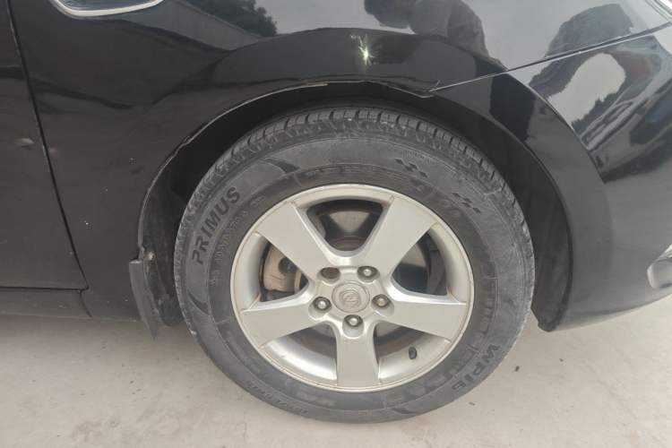 Used CHANGAN Eado 2013 1.6L Manual Elite Model China IV Standard Right Front Wheel Hub
