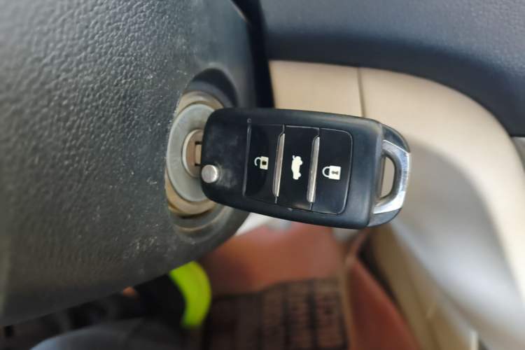 Used CHANGAN Eado 2013 1.6L Manual Elite Model China IV Standard Vehicle Key