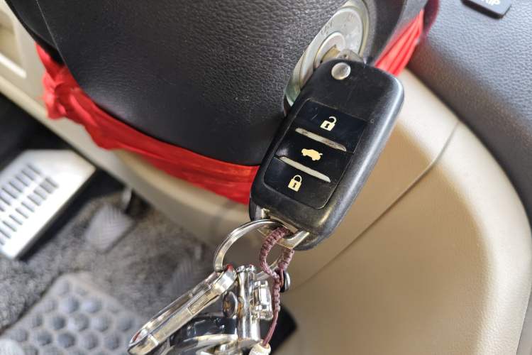 Used CHANGAN Eado 2013 1.6L Manual Luxury Model China V Standard Vehicle Key