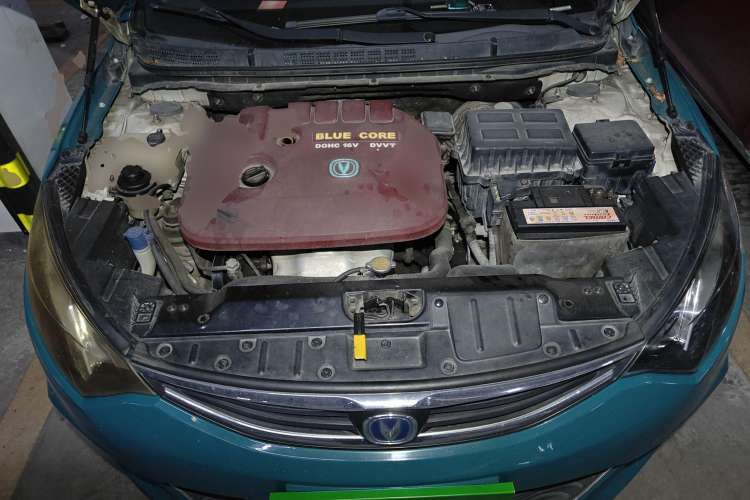 Used CHANGAN Eado 2013 1.6L Automatic ZhiKu Model China IV Standard Engine Bay