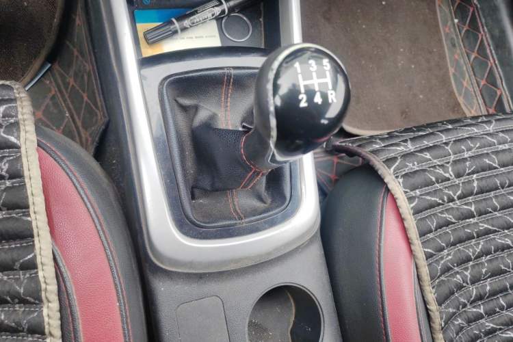 Used CHANGAN Eado 2013 1.6L Manual Elite Model China V Standard Gear Lever