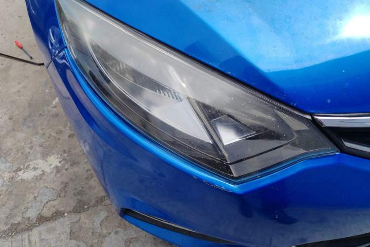 Used CHANGAN Eado 2013 1.6L Manual Elite Model China V Standard Right Front Headlight