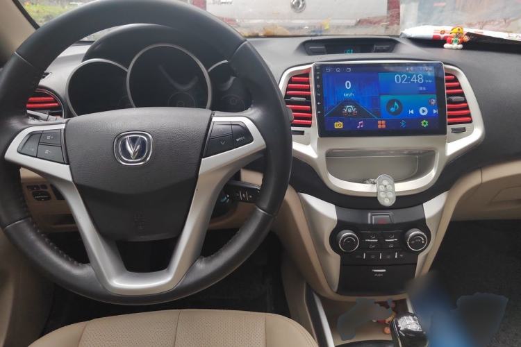Used CHANGAN Eado 2013 1.6L Manual Elite Model China IV Standard Center Console