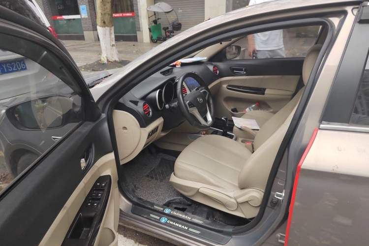 Used CHANGAN Eado 2013 1.6L Manual Elite Model China IV Standard Driver Seat