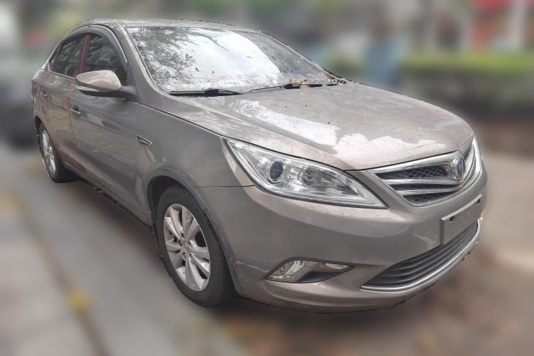 Used CHANGAN Eado 2013 1.6L Manual Elite Model China IV Standard Front Right 45 Deg