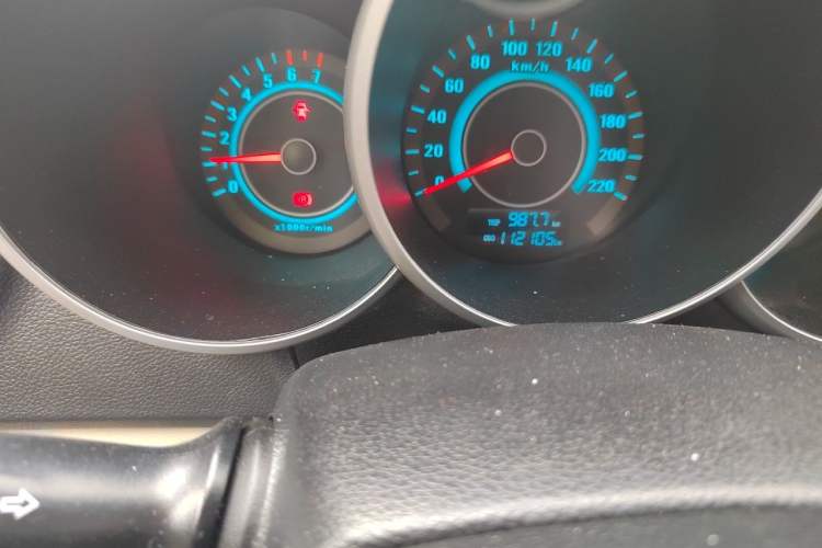 Used CHANGAN Eado 2013 1.6L Manual Elite Model China IV Standard Odometer Close Up