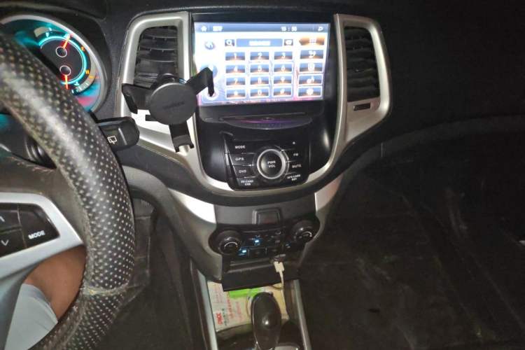 Used CHANGAN Eado 2013 1.6L Automatic Junku Model China IV Standard Audio And AC Panel