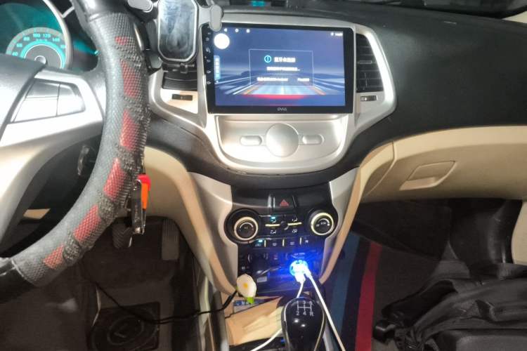 Used CHANGAN Eado 2013 1.6L Manual Luxury Model China V Standard Audio And AC Panel