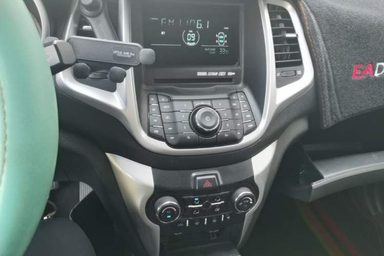 Used CHANGAN Eado 2013 1.6L Automatic Junku Model China IV Standard Audio And AC Panel