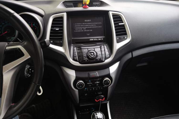 Used CHANGAN Eado 2013 1.6L Manual ZhiKu Model China IV Standard Audio And AC Panel