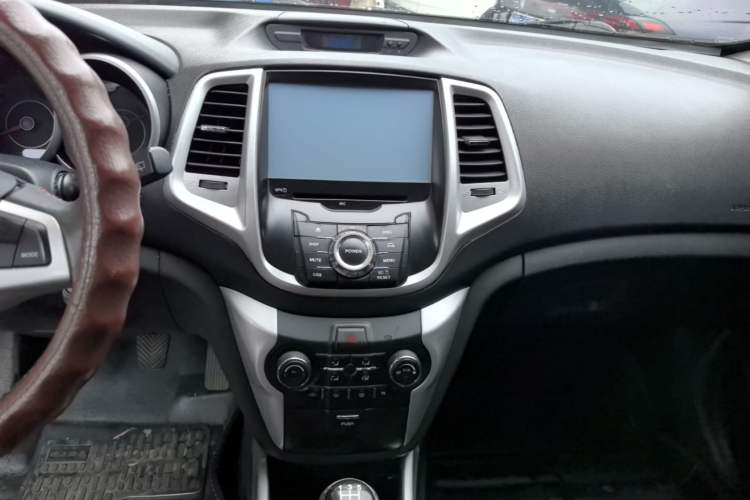 Used CHANGAN Eado 2013 1.6L Manual Junkuo Model China IV Standard Audio And AC Panel