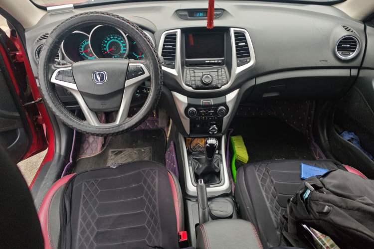 Used CHANGAN Eado 2013 1.6L Manual Junkuo Model China IV Standard Center Console