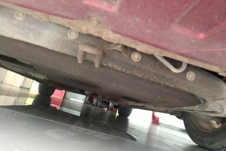 Used CHANGAN Eado 2013 1.6L Automatic ZhiKu Model China IV Standard Chassis Front
