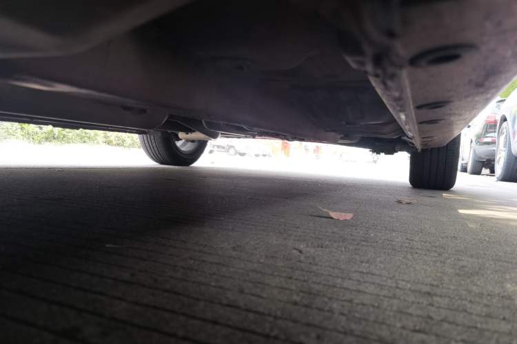 Used CHANGAN Eado 2013 1.6L Manual ZhiKu Model China IV Standard Chassis Front Left
