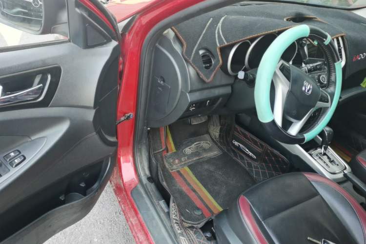 Used CHANGAN Eado 2013 1.6L Automatic Junku Model China IV Standard Driver Seat