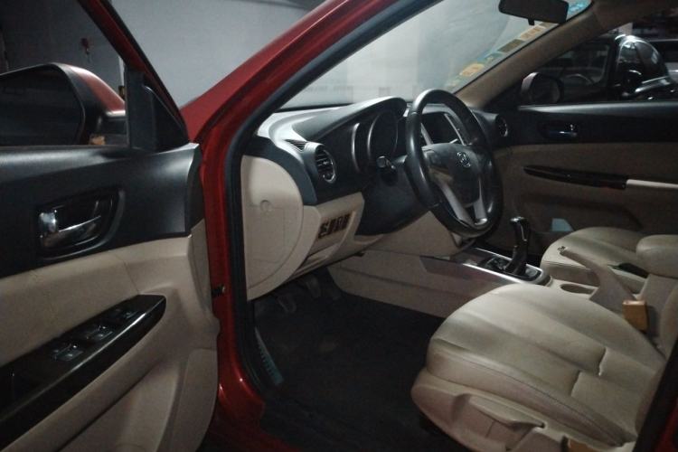 Used CHANGAN Eado 2013 1.6L Manual Elite Model China IV Standard Driver Seat