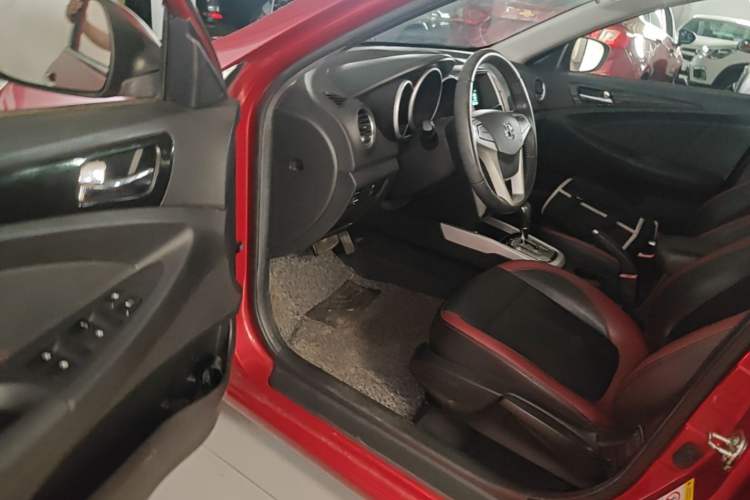 Used CHANGAN Eado 2013 1.6L Automatic Junku Model China IV Standard Driver Seat
