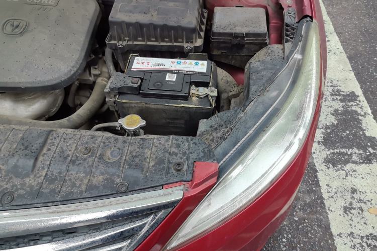 Used CHANGAN Eado 2013 1.6L Automatic Luxury Model China V Standard Engine Bay Left