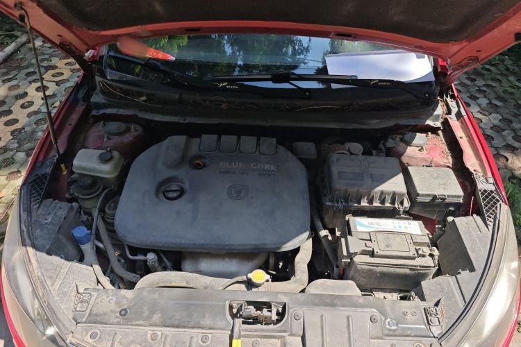 Used CHANGAN Eado 2013 1.6L Automatic ZhiKu Model China V Standard Engine Bay