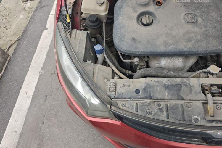 Used CHANGAN Eado 2013 1.6L Manual Junkuo Model China IV Standard Engine Bay Right