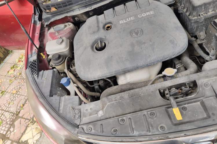 Used CHANGAN Eado 2013 1.6L Manual Junkuo Model China IV Standard Engine Bay Right