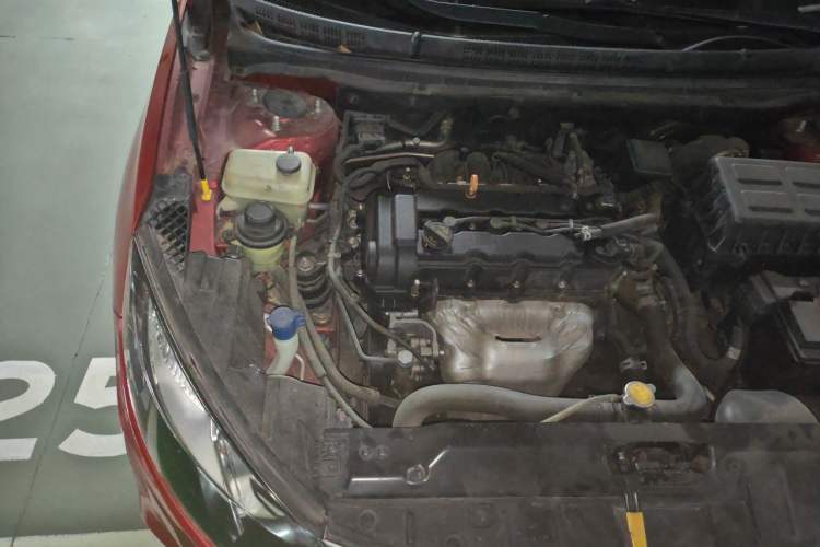 Used CHANGAN Eado 2013 1.6L Automatic Junku Model China IV Standard Engine Bay Right