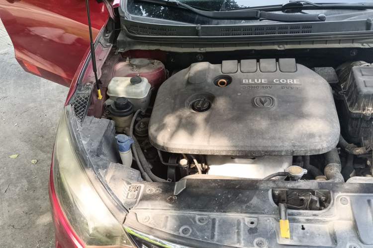 Used CHANGAN Eado 2013 1.6L Manual ZhiKu Model China IV Standard Engine Bay Right