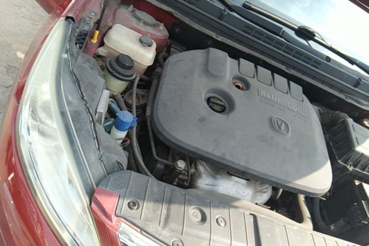 Used CHANGAN Eado 2013 1.6L Manual Luxury Model China V Standard Engine Bay Right