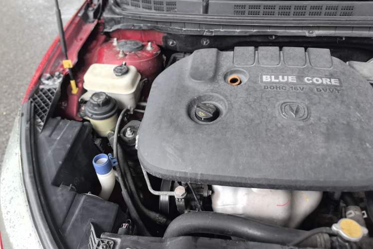 Used CHANGAN Eado 2013 1.6L Automatic Junku Model China IV Standard Engine Bay Right