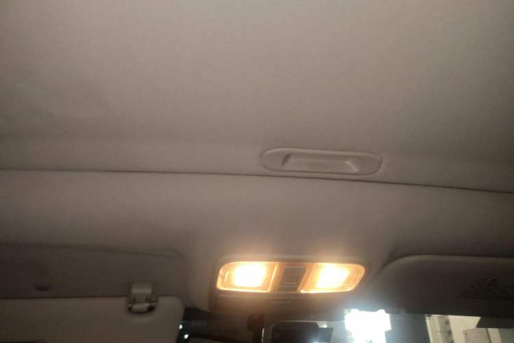Used CHANGAN Eado 2013 1.6L Automatic Junku Model China IV Standard Headliner