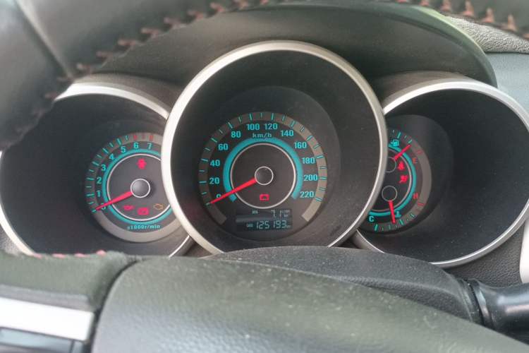 Used CHANGAN Eado 2013 1.6L Manual ZhiKu Model China IV Standard Instrument Cluster