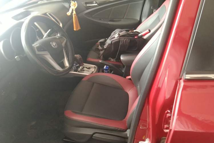 Used CHANGAN Eado 2013 1.6L Automatic ZhiKu Model China IV Standard Left Front Seat