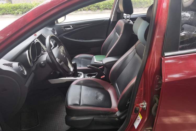 Used CHANGAN Eado 2013 1.6L Manual ZhiKu Model China IV Standard Left Front Seat
