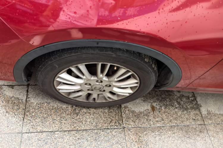 Used CHANGAN Eado 2013 1.6L Manual Junkuo Model China IV Standard Left Front Wheel Hub
