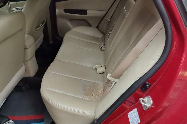 Used CHANGAN Eado 2013 1.6L Automatic Luxury Model China V Standard Left Rear Seat