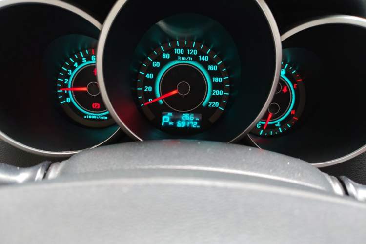Used CHANGAN Eado 2013 1.6L Automatic ZhiKu Model China IV Standard Odometer Close Up